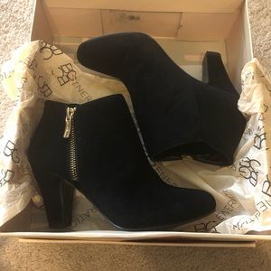 BCBG black velvet bootie with gold zipper size 5.5